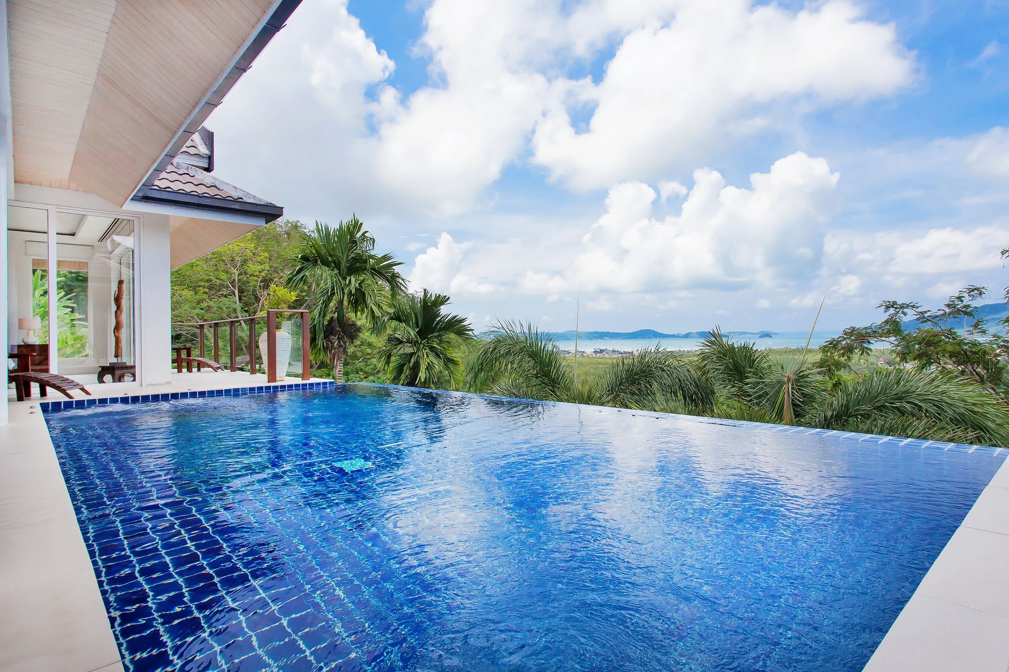Villa Alangkarn Andaman 5 Bed Infinity Pool With Incredible View Nai Harn Exterior photo